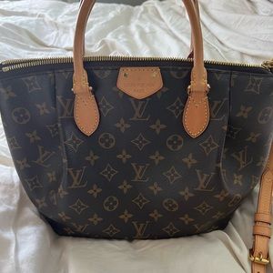 Beautiful Authentic Louis Vuitton in Amazing Condition